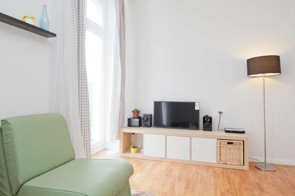 Uthman Berlin-neukoelln Berlin
